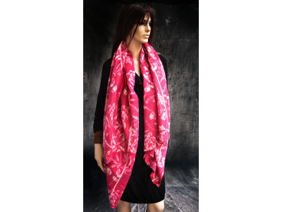 Dikke cocoon sjaal fuchsia en offwhite, bloemen