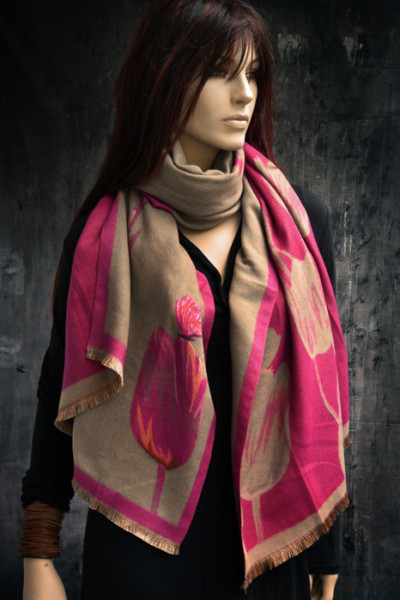 Tulpen en vlindersjaal, beige, roze en andere kleuren