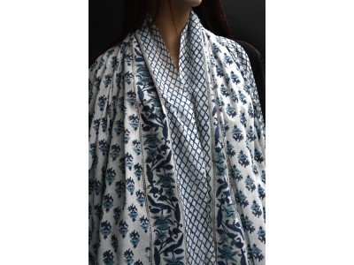 Katoenen sjaal of pareo met blockprint, donker- en lichtblauw en wit