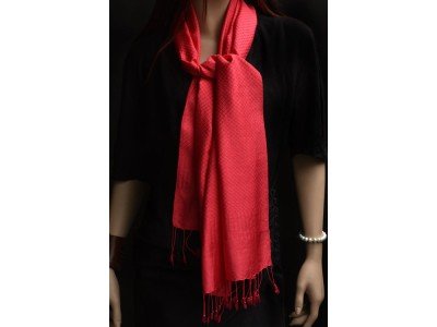 Rood roze zijden sjaal met franjes, jacquard