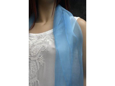 Elegante organza zijden sjaal, lichtblauw