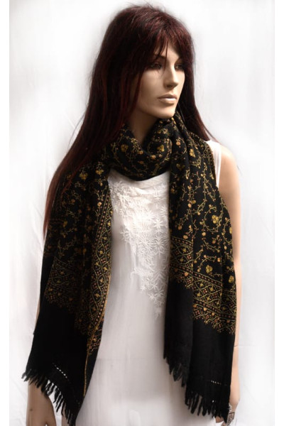 Zwarte wollen sjaal of stola, rijk handgeborduurd met mosgroen en zalmroze