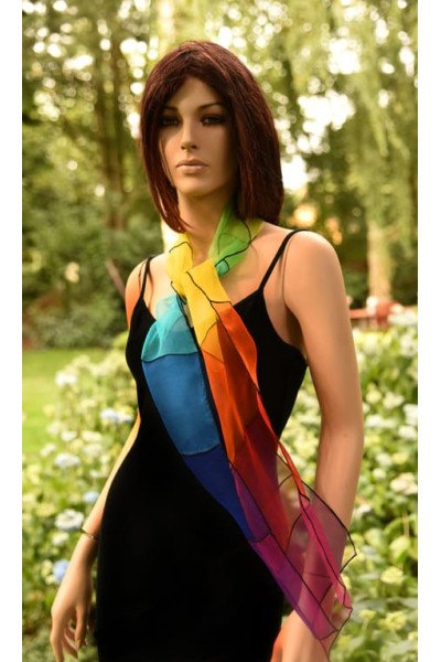 Organza zijden sjaal met de regenboog kleuren, handwerk, handgeschilderd