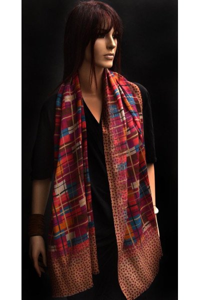 Wollen sjaal of stola met zijde, blokken en strepen in vele kleuren