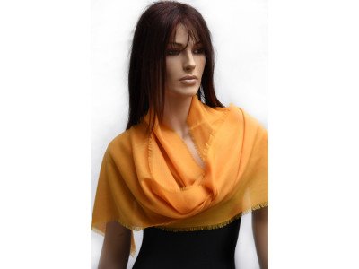 Smal, licht en soepel dun wollen sjaaltje, etamine de laine, donker warm geel 