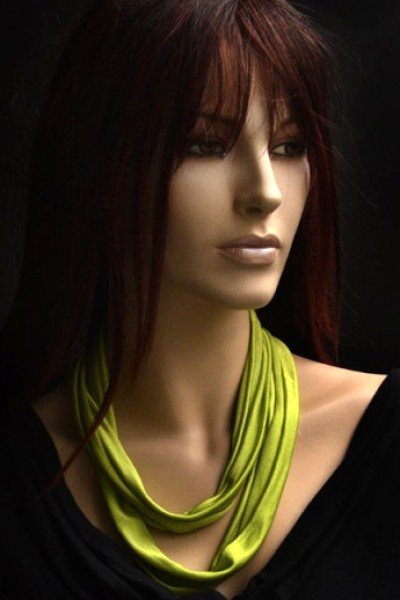 Rond zijden jersey sjaaltje, lente groen. Laatste goedkope. Op is op... (middelste kwaliteit dikte)