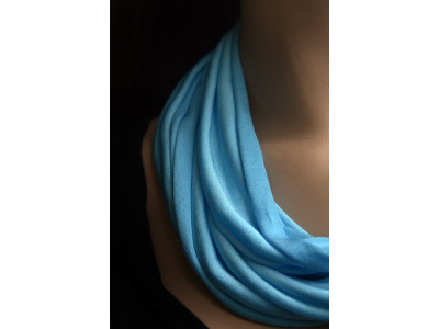 Rond zijden jersey sjaaltje, pastel classic blue, dikste kwaliteit