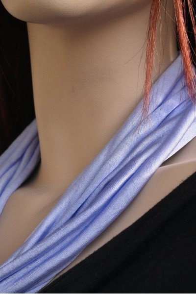 Rond zijden jersey sjaaltje, veri peri/ pastel paars (middelste kwaliteit dikte)
