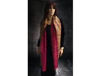 Zijden vintage kantha sjaal, geel, rood en fuchsia